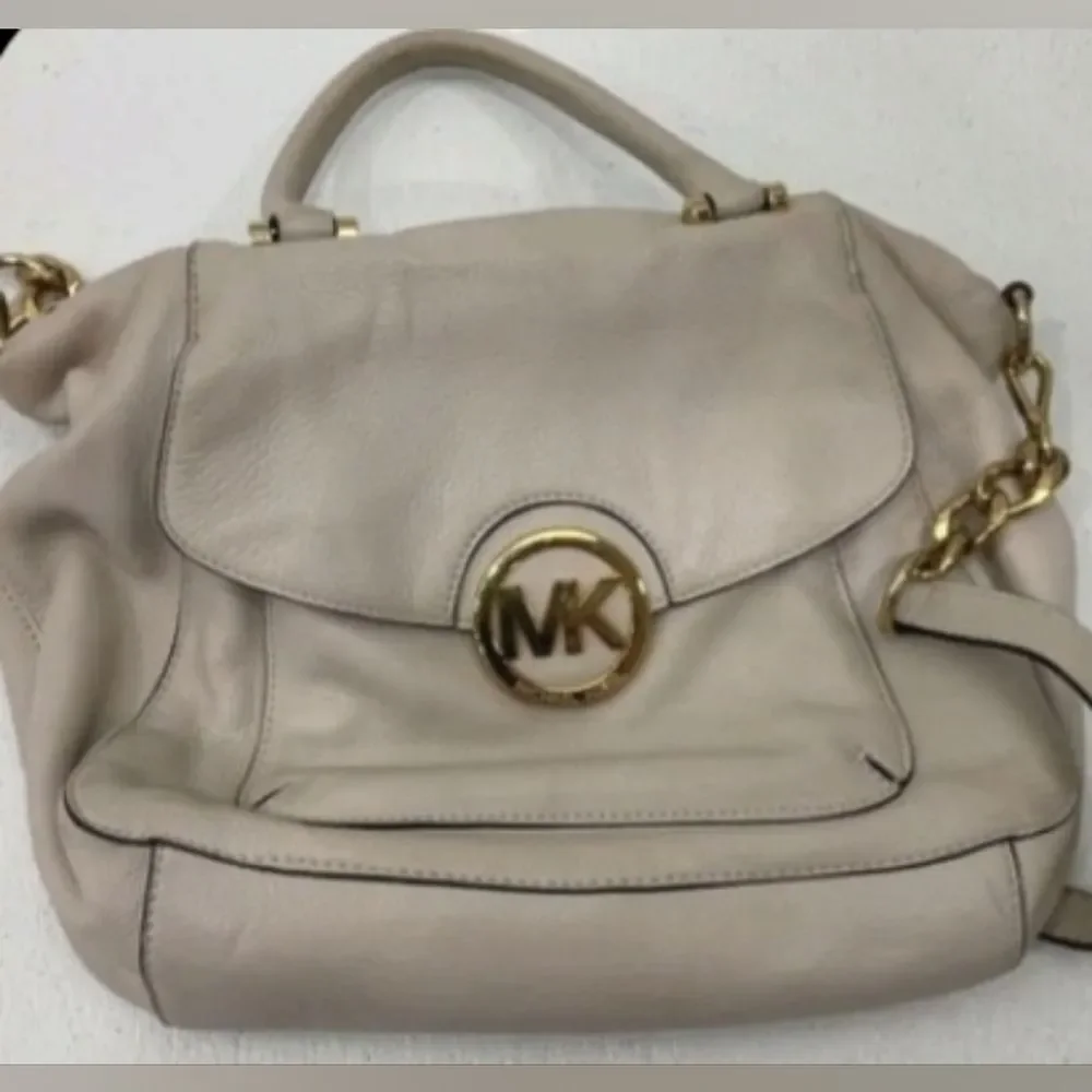 Michael Kors Mk Designer Light Gray Fulton Satchel Purse Bag Gold Accents